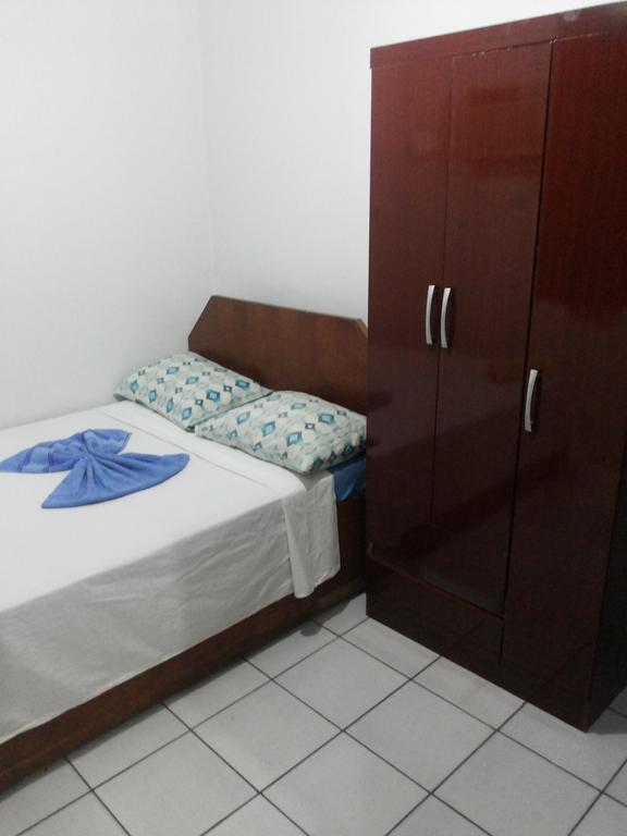 Santa Cruz Hotel Goiânia Quarto foto
